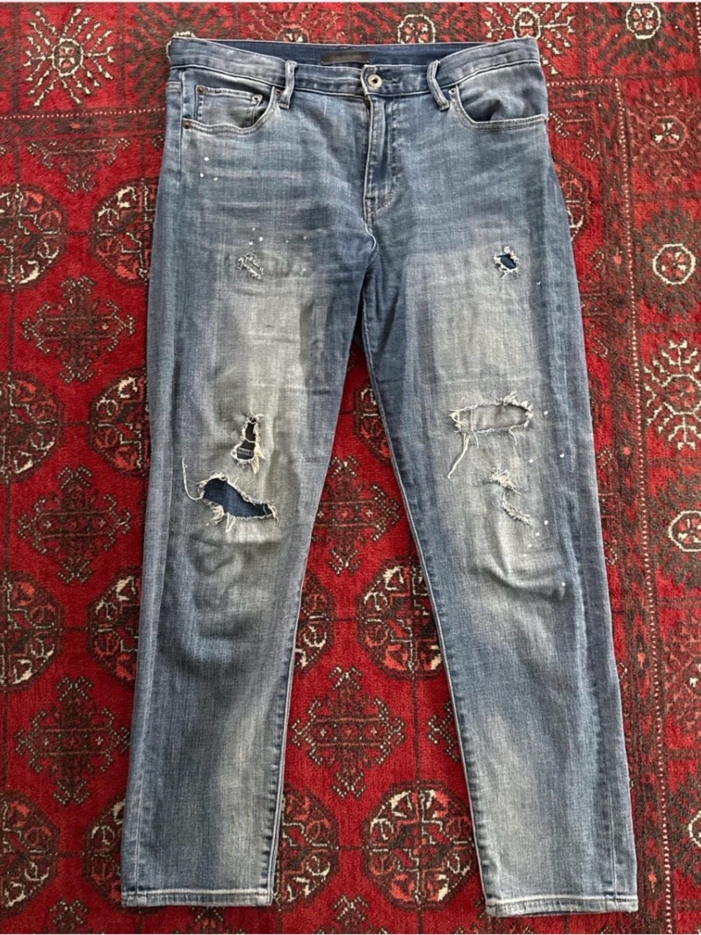 UNIQLO Women’s Distressed Blue Denim Jeans - Classic Ripped Style